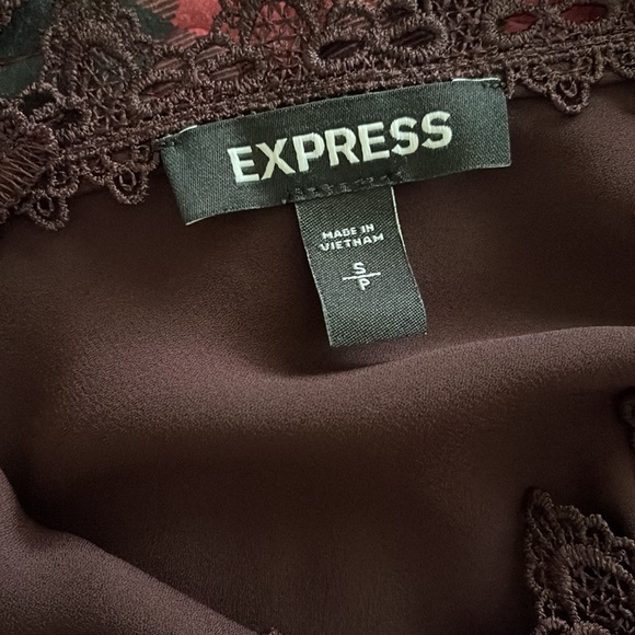 Express lace blouse tank top. Never worn. Size S - Picture 3 of 5